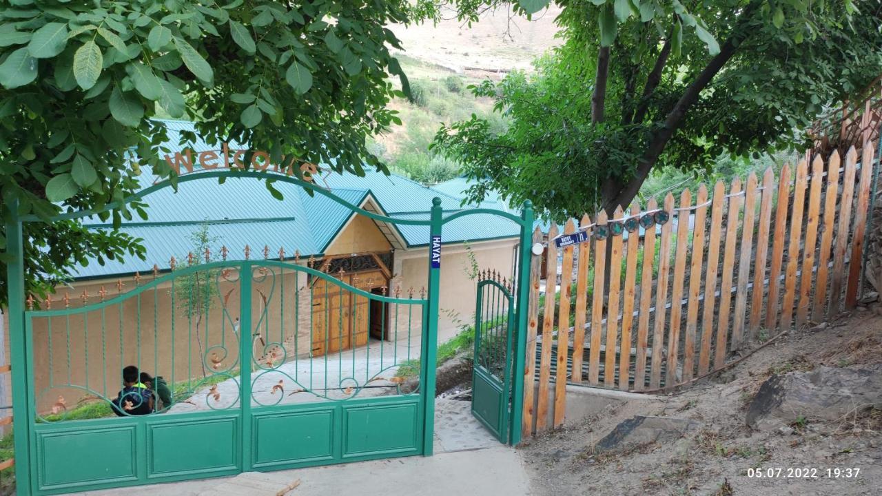 Hayat Guesthouse Nuratau Mountains Yukary-Ukhum Esterno foto