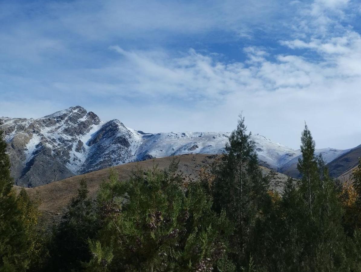 Hayat Guesthouse Nuratau Mountains Yukary-Ukhum Esterno foto