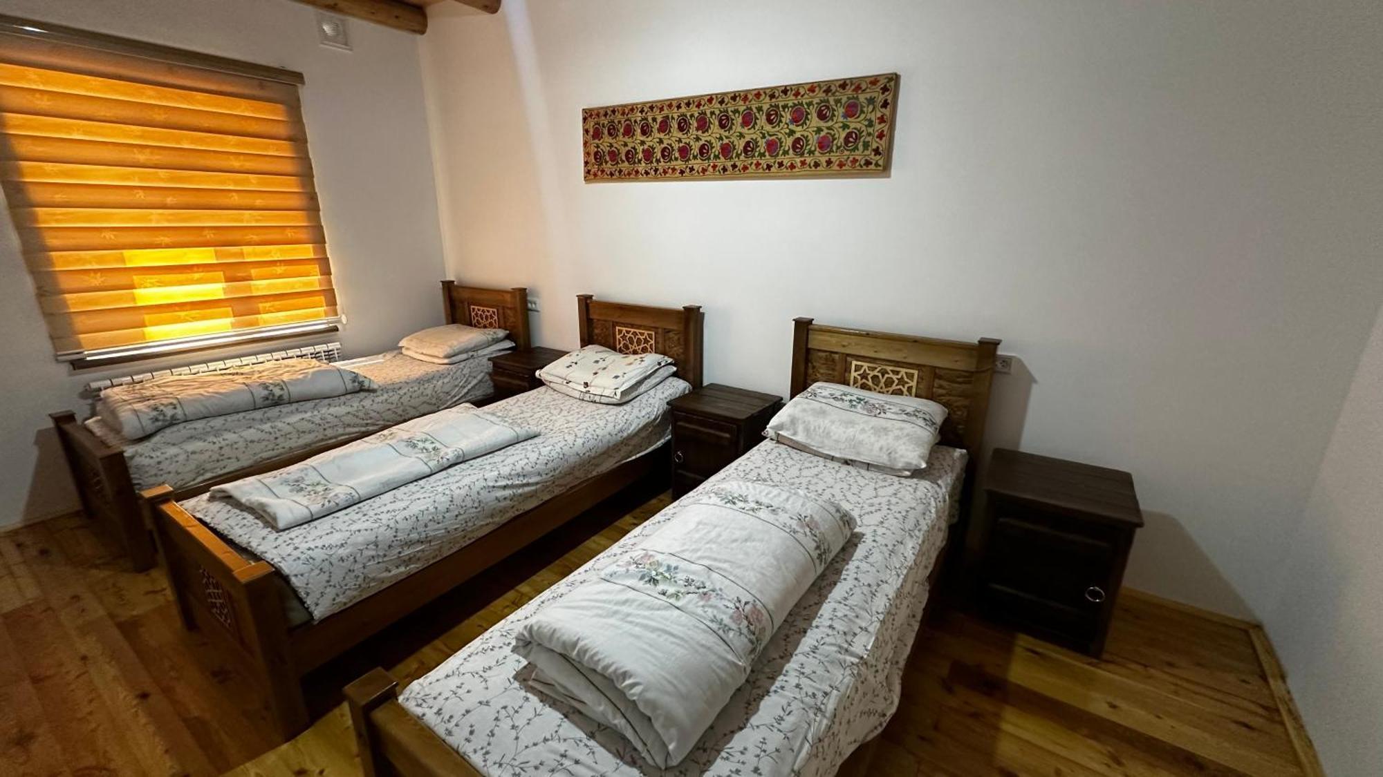Hayat Guesthouse Nuratau Mountains Yukary-Ukhum Esterno foto